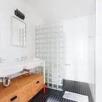 Aparthotel Placemakr Street
