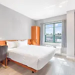 Liberty View Brooklyn Hotel 3*