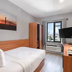 Liberty View Brooklyn Hotel New York