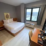 Liberty View Brooklyn Hotel