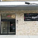 Hotel Mint Jfk Airport