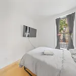 Private Room With Shared Bathroom At An Apartment By Times Square