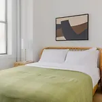 Murray Hill 2 Bed Furnished Apt