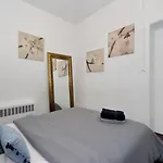 Furnished Apartment Room Rental In Nyc, June To Aug 90 Days Stay Required