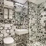 Hotel The Fidi 4*
