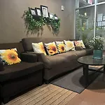 Cresthaven Inn Jamaica-Jfk
