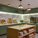 Hotel Delta By Marriott Times Square 4*