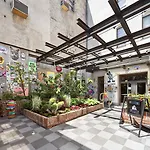 Untitled At 3 Freeman Alley