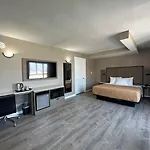 Regal Inn & Suites New York Laguardia Hotel