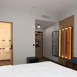 Hotel Tru By Hilton Brooklyn