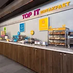 Tru By Hilton Brooklyn Hotel