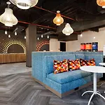 Hotel Tru By Hilton Brooklyn