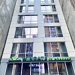 Wingate By Wyndham Midtown South/5th Ave Hotel 3*