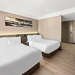 Ly Hotel 2*