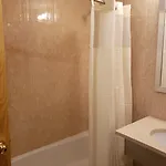 Hotel Elmhurst