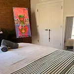 Homestay In Williamburg In A 2bedrooms *