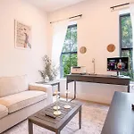 Sunny 3Bd Brooklyn Getaway