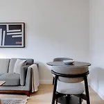 Blueground Chelsea Pool Nr The Vessel Nyc-2144 Apartment *