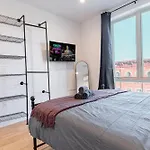 Industrial Style Brooklyn Retreat W Balcony