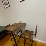 Union Square Studio With Kitchen -Shared Bathroom