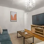 Spacious 3Br Apartment In Kips Bay - Central Manhattan Location!