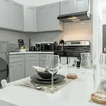 Modern Comfort 2Br With Washer & Dryer Near Subway & Lga