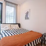 Sunny 3bd Brooklyn Getaway New York