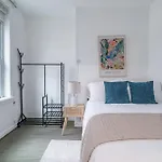 Apartment Location! 3br Near Empire State, Madison Square Garden *