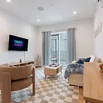 Scandinavian In Brooklyn W Balcony Near Park Apartment