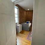 Nest 1 Bedroom With Kitchenette Apartment