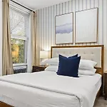 Convenient 2Br - Walking Distance To Times Square