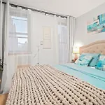 Spacious 4br In Lower Manhattan New York
