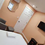 Homestay Unique For Professionals *
