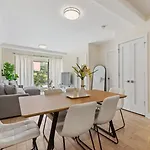 Chic 3br 2ba West Village With Private Oasis Apartment