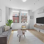Beautifully Renovated 1 Bedroom In Prime Manhattan