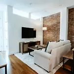 3Bd 2Ba In Upper West Side Manhattan! 5 Star Location