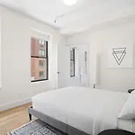 Renovated 2 Bed 2 Bath Apt In Prime Midtown - Elevator - Laundry