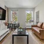 Time Square Apartment