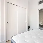19-4i Stylish 1br In The Heart Of The East Village * New York