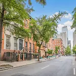 Time Square Apartment