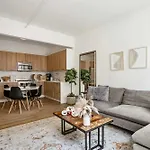 Beautiful And Spacious 2 Bed 2 Bath Apt - Elevator