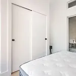 Apartment 19-4i Stylish 1br In The Heart Of The East Village *