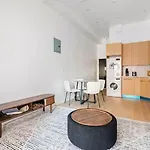 19-4i Stylish 1br In The Heart Of The East Village Apartment