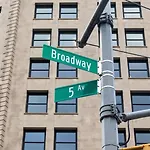 Modern 2Br With Wd In Elevator Building In Nomad