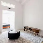 19-4i Stylish 1br In The Heart Of The East Village New York