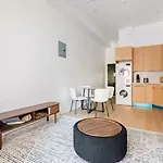 Apartment 19-4i Stylish 1br In The Heart Of The East Village