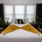 Homestay Cozy Theatre & Office Brooklyn