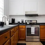 Homestay Cozy Theatre & Office Brooklyn *