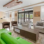 Country & By Radisson, Staten Island