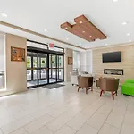 Country & By Radisson, Staten Island Hotel 3*